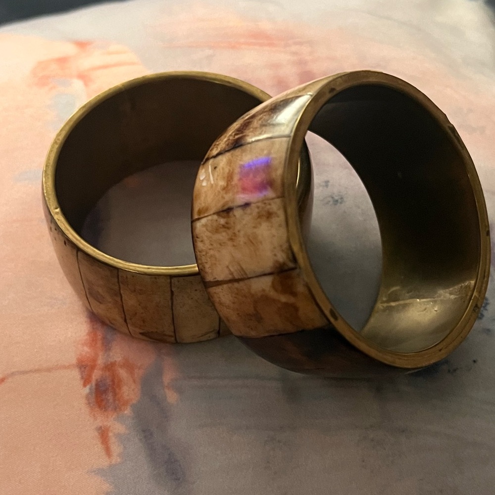 Two brackets sold as a set